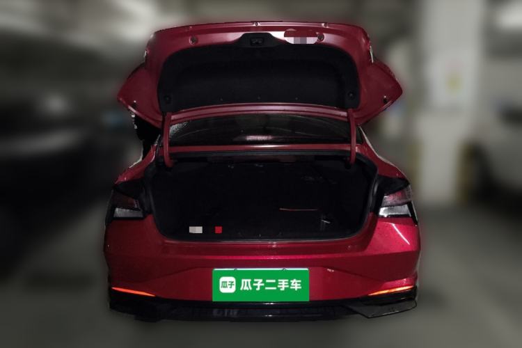 Used Hyundai Elantra 2021 1.5L CVT LUX Prestige Edition
