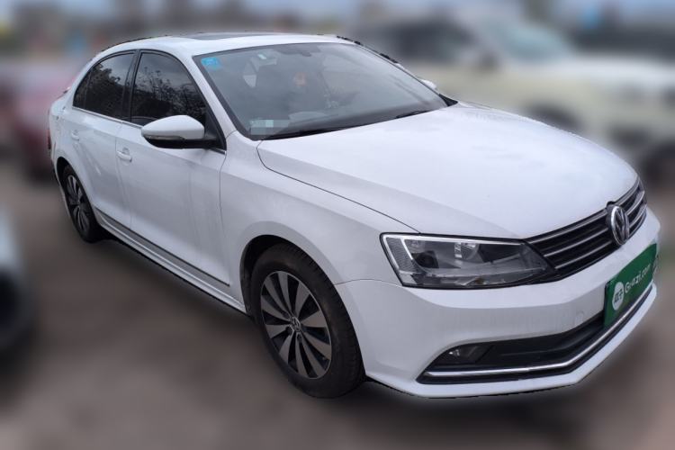 Used Volkswagen Sagitar 2018 1.6L Automatic Comfort Model Front Right 45 Deg