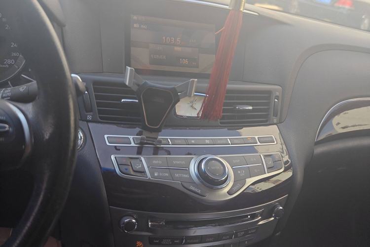 Used Infiniti M Series 2012 M25L Comfort Edition