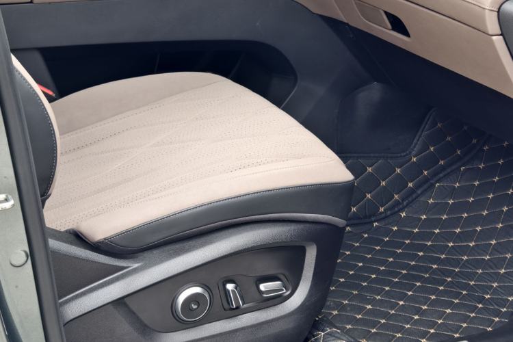 Used Chery Fengyun T8 2025 1.5T 130km Deluxe Version 5 Seats
