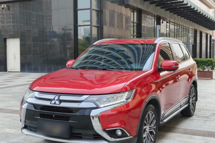 Used Mitsubishi Outlander 2018 2.0L Two-Wheel Drive Glory Edition 5 Seats