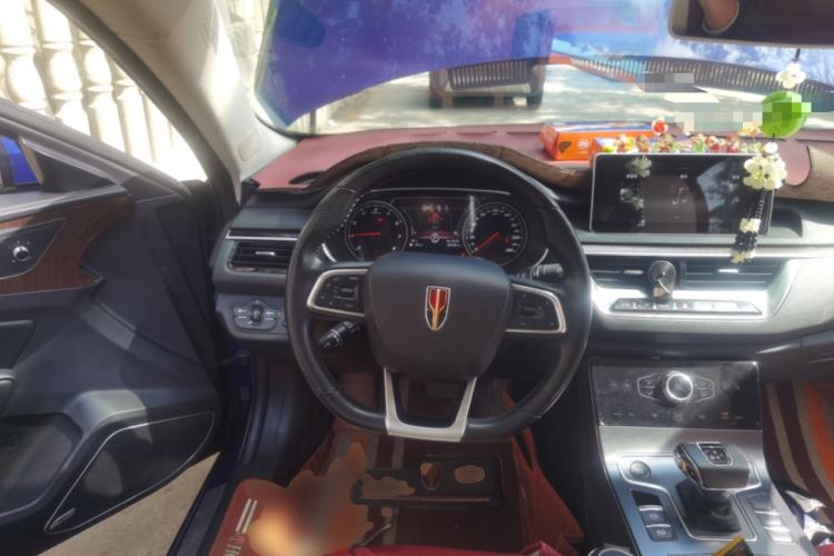 Used Hongqi H5 2022 Classic Model 1.5T DCT Flagship Edition Steering Wheel