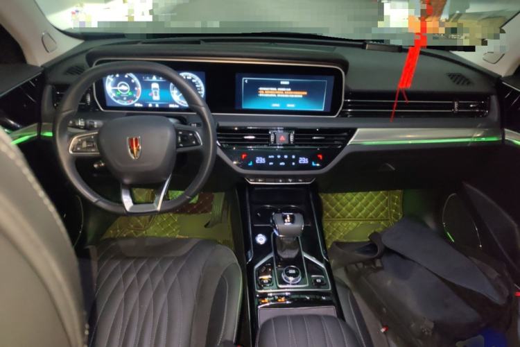 Used Hongqi HS5 2022 Facelifted Version 2.0T Smart Connect Flagship All-Wheel-Drive Edition Center Console