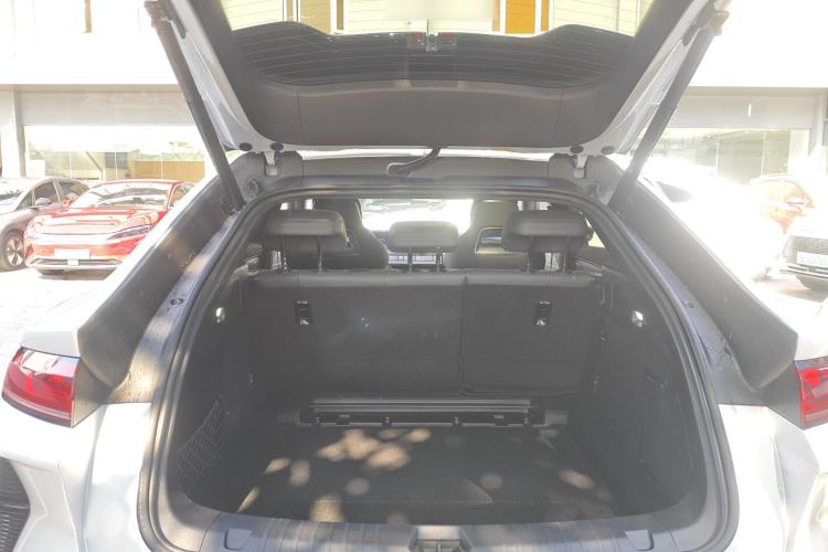 Used BYD Song L EV 2025 Intelligent Driving Version 662 km LiDAR Excellence Edition