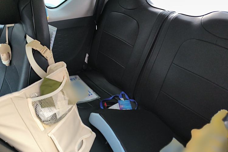 Used Wuling Hongguang MINIEV 2022 Macaron Fashion Model Lithium Iron Phosphate Interior 4