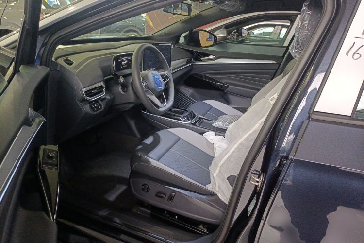 Used Volkswagen ID.4 CROZZ 2025 Pure Edition