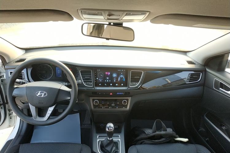 Used Hyundai Mistra 2014 1.8L Manual Comfort GL Model
