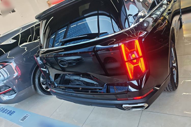 Used GAC Trumpchi GS8 2024 Linghang Series 2.0 TGDI Two-Wheel Drive Luxury Smart Connectivity Version Rear