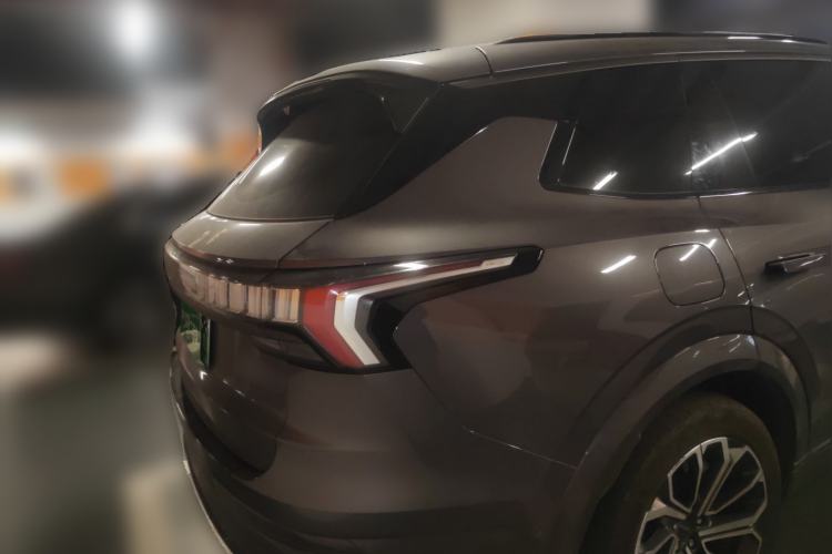 Used Lynk & Co 09 EM-P 2023 2.0TD EM-P Long-Range Version PM Six-Seater Rear Right 45 Deg