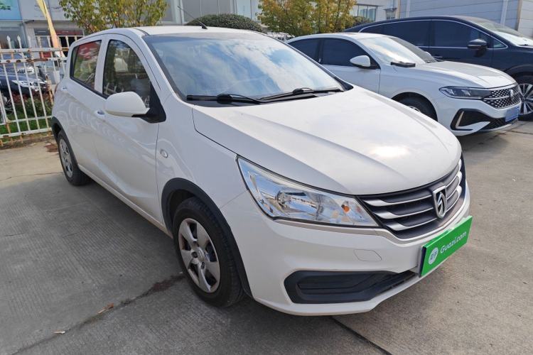 Used Baojun 310 2016 1.2L manual Comfort trim level