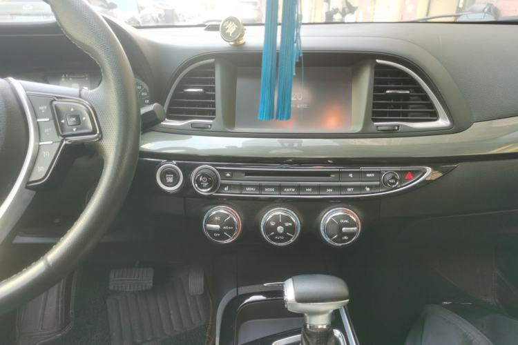 Used GAC Trumpchi GA6 2015 1.8T DCT Luxury Navigation Model