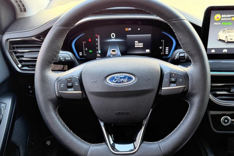 Used Ford Focus 2021 Hatchback EcoBoost 180 Automatic Titanium Edition
