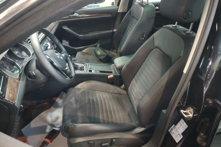 Used Volkswagen Magotan 2018 330TSI DSG Luxury Model Left Front Seat