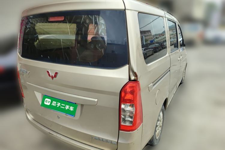 Used Wuling Rongguang V 2018 1.5L Standard Version
