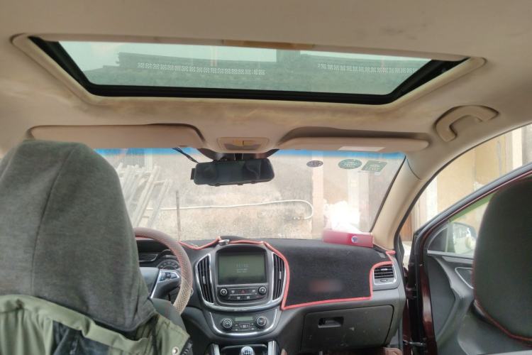 Used Baojun 560 2016 1.8L Manual Luxury Edition