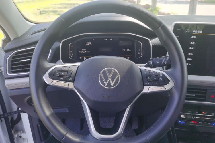 Used Volkswagen Tayron 2023 330TSI Two-Wheel-Drive Luxury Plus Advanced Version Steering Wheel