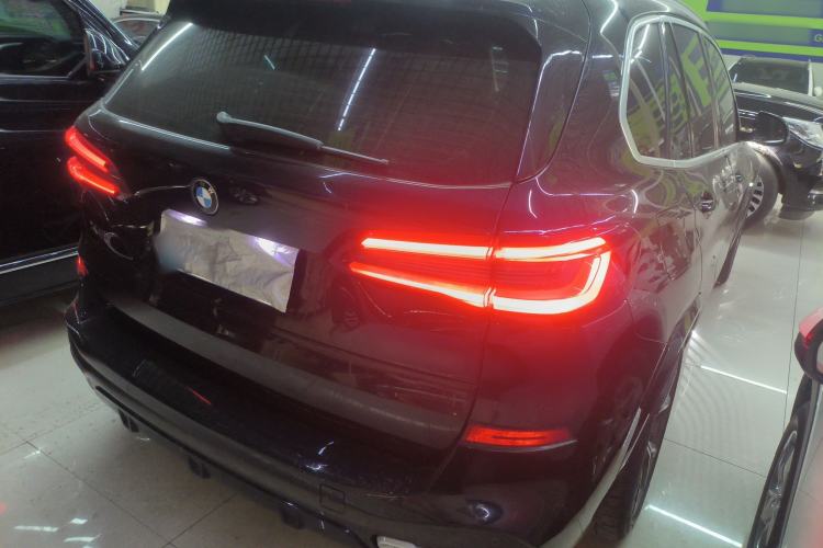 Used BMW X5 2021 xDrive40i Luxury Model with M Sport Package