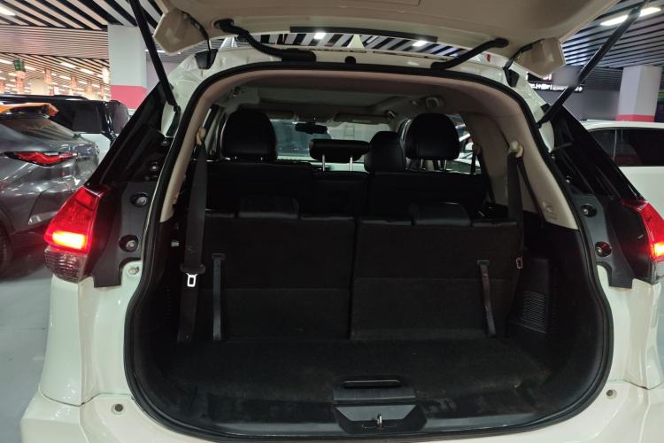 Used Nissan X-Trail 2017 2.0L CVT 7-Seater Comfort Edition 2WD Trunk