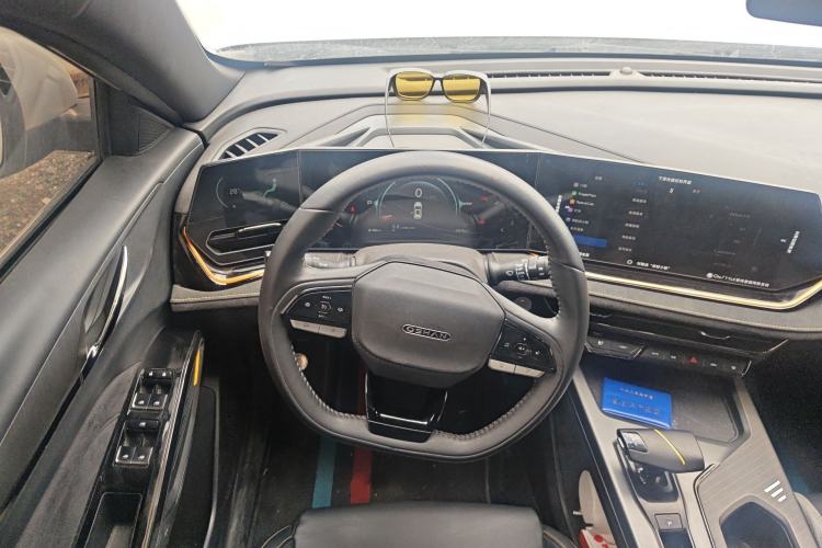 Used CHANGAN OSHAN X5 PLUS 2023 1.5T DCT Excellence Edition
