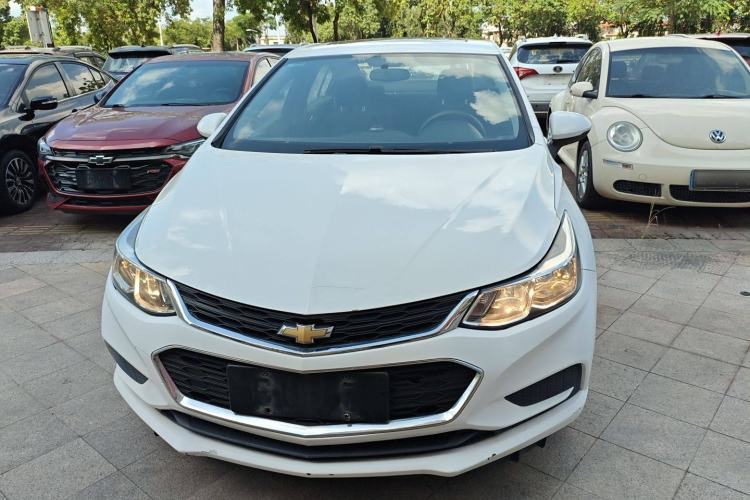 Used Chevrolet Cruze 2018 320 Automatic Pioneer Sunroof Edition
