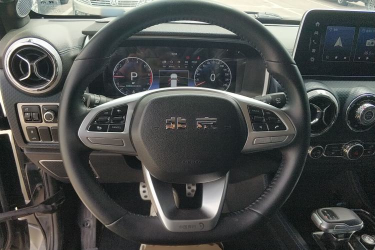 Used BAIC Off-Road BJ40 2023 2.0T Automatic Four-Wheel Drive Urban Hunter Edition Chivalrous Type Steering Wheel