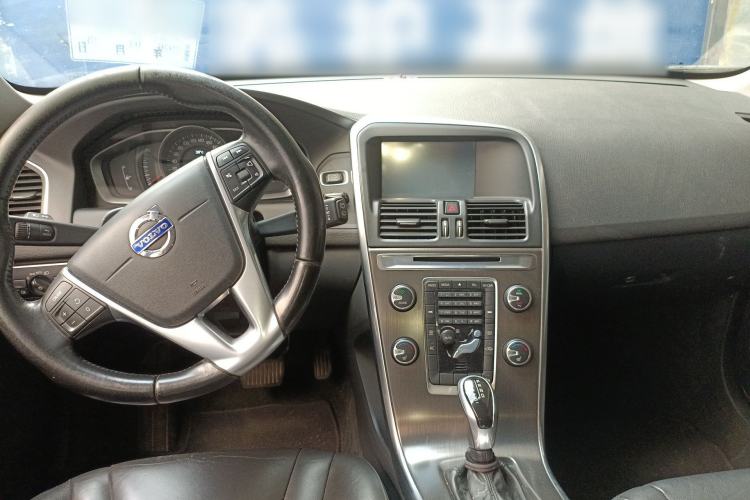 Used Volvo XC60 2014 T5 Zhiyi Edition Center Console