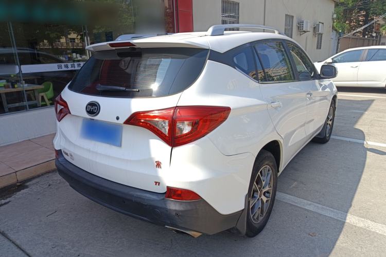 Used BYD Song 2016 GaiShi Edition 1.5TI Manual Elite Model Rear Right 45 Deg