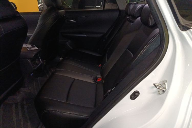 Used Toyota Harrier 2023 2.0L CVT Two-Wheel Drive Entry Version
