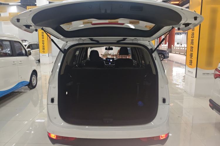 Used Baojun 730 2019 1.5T CVT Fashion Model 7 Seats China VI Emission Standard Trunk