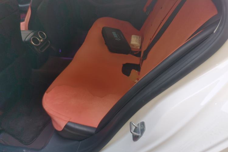 Used Mercedes-Benz C-Class 2019 C 180 L Fashion Edition Sport Version Left Rear Seat