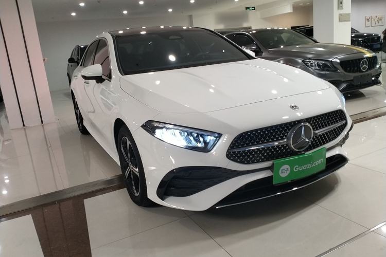 Used Mercedes-Benz A-Class 2025 A 200 L Fashion Model Front Right 45 Deg