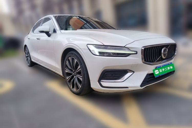 Used Volvo S60 2023 B4 Zhiyuan Luxury Edition