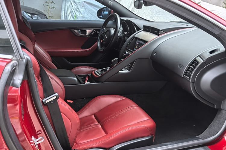 Used Jaguar F-TYPE 2016 3.0 SC Hardtop Version
