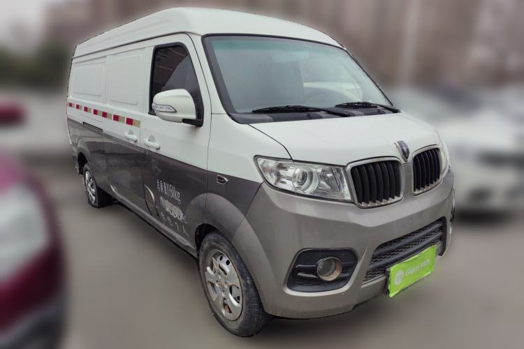 Used Jinbei New Hiace X30L 2018 1.5L Box Truck Wealth Edition DLCG14 Front Right 45 Deg