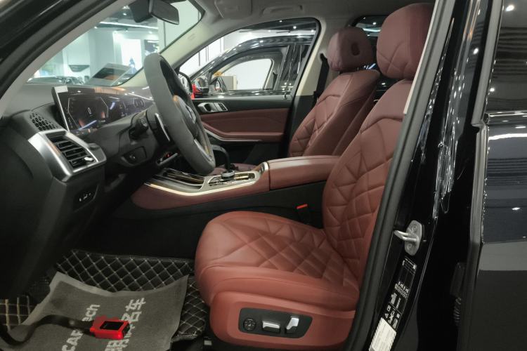 Used BMW X5 2023 xDrive 30Li Luxury M Sport Night Edition Package
