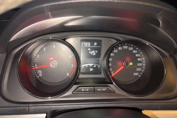 Used Volkswagen Lavida 2017 1.6L Automatic Comfort Edition
