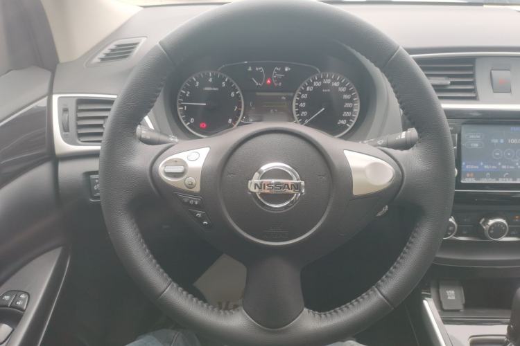 Used Nissan Sylphy 2018 1.6XV CVT Deluxe Edition Steering Wheel
