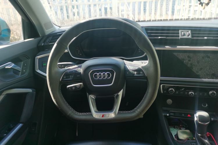 Used Audi Q3 Sportback 2020 45 TFSI quattro Luxury Edition Steering Wheel