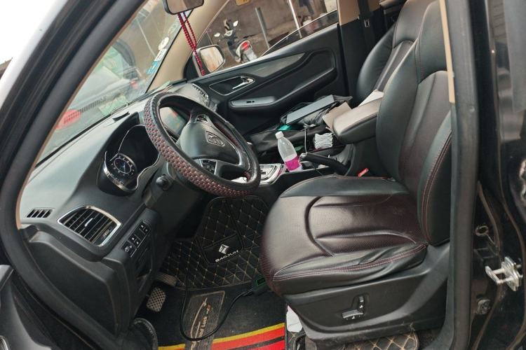 Used Baojun 560 2016 1.8L iAMT Luxury Model Left Front Seat