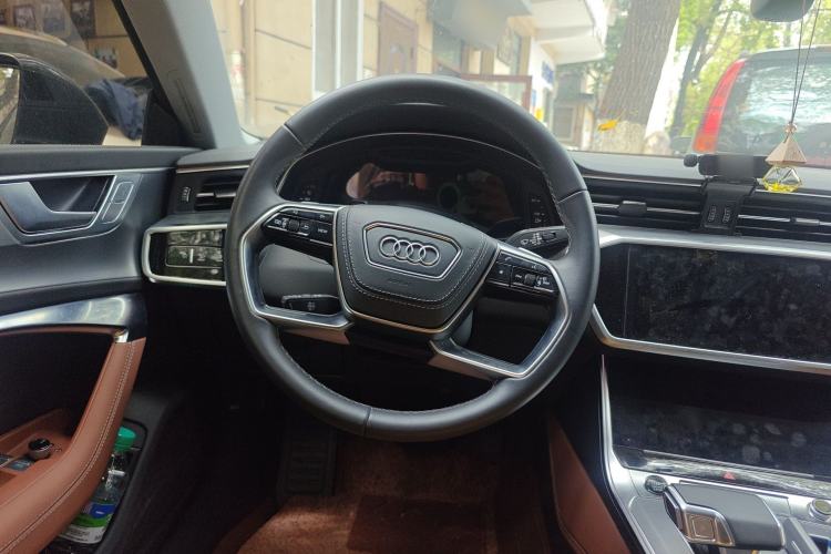 Used Audi A7L 2024 45 TFSI Luxury Edition Steering Wheel