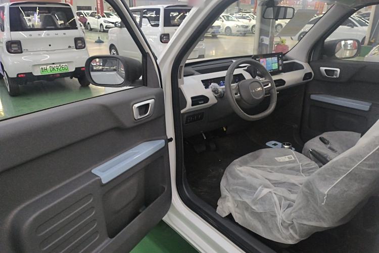 Used Geely Galaxy Panda 2024 Panda Mini 200km Endurance Bear
