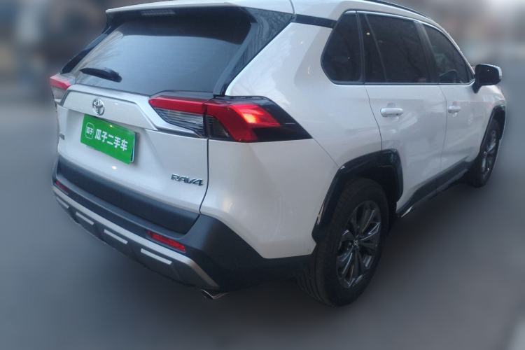 Used Toyota RAV4 2024 2.0L CVT Two-Wheel Drive Fashion Plus Edition