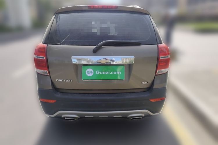 Used Chevrolet Captiva 2015 2.4L 4x4 Flagship Edition 7-Seater
