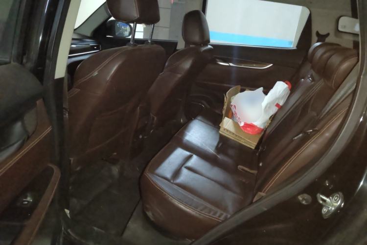 Used Hanteng X5 2018 1.5T CVT Elite Edition Left Rear Seat