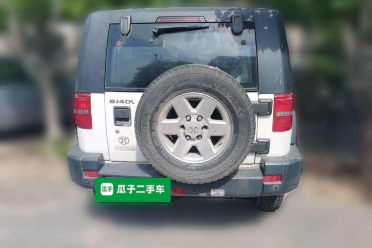 Used BAIC Off-Road BJ40 2016 40L 2.0T Manual Two-Wheel Drive Luxury Edition
