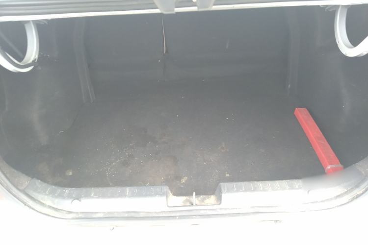 Used Chery E3 2015 1.5L Manual Fashion Model Trunk