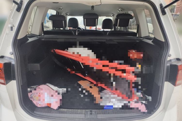 Used Volkswagen Touran 2016 Volkswagen Touran L 280TSI DSG Comfort Edition Trunk