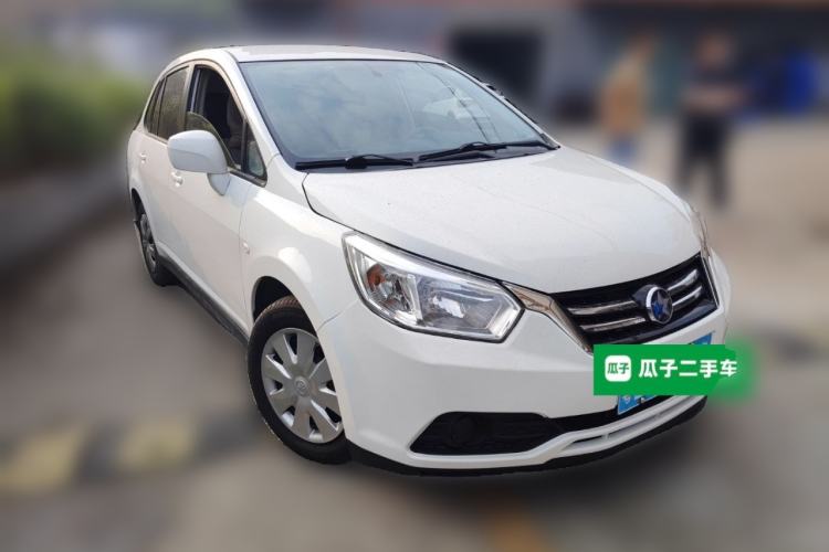 Used Venucia D50 2015 1.6L Automatic Fashion Edition
