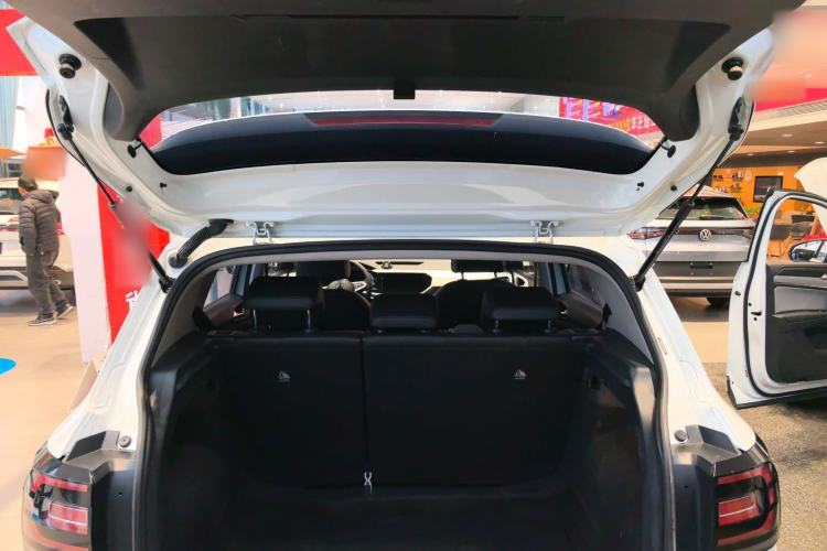 Used Volkswagen Tacqua 2021 200TSI DSG JoyConnect Edition
