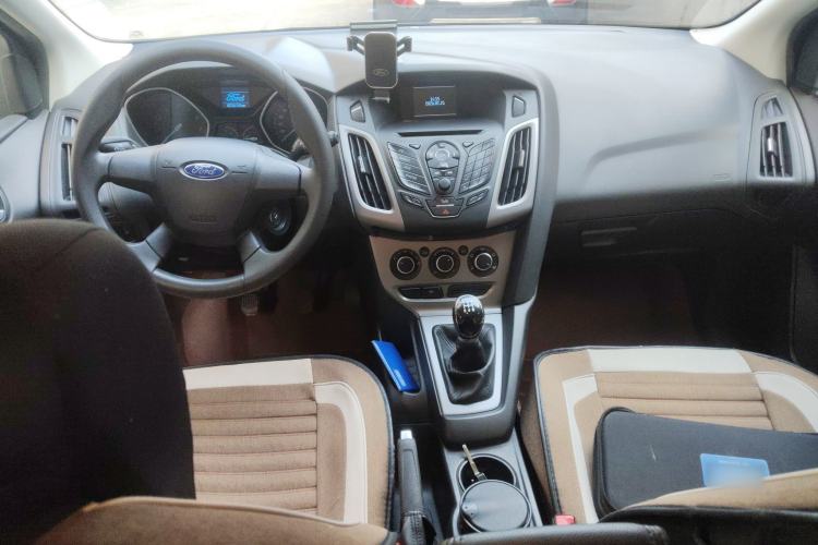 Used Ford Focus 2012 Hatchback 1.6L Manual Comfort Model
